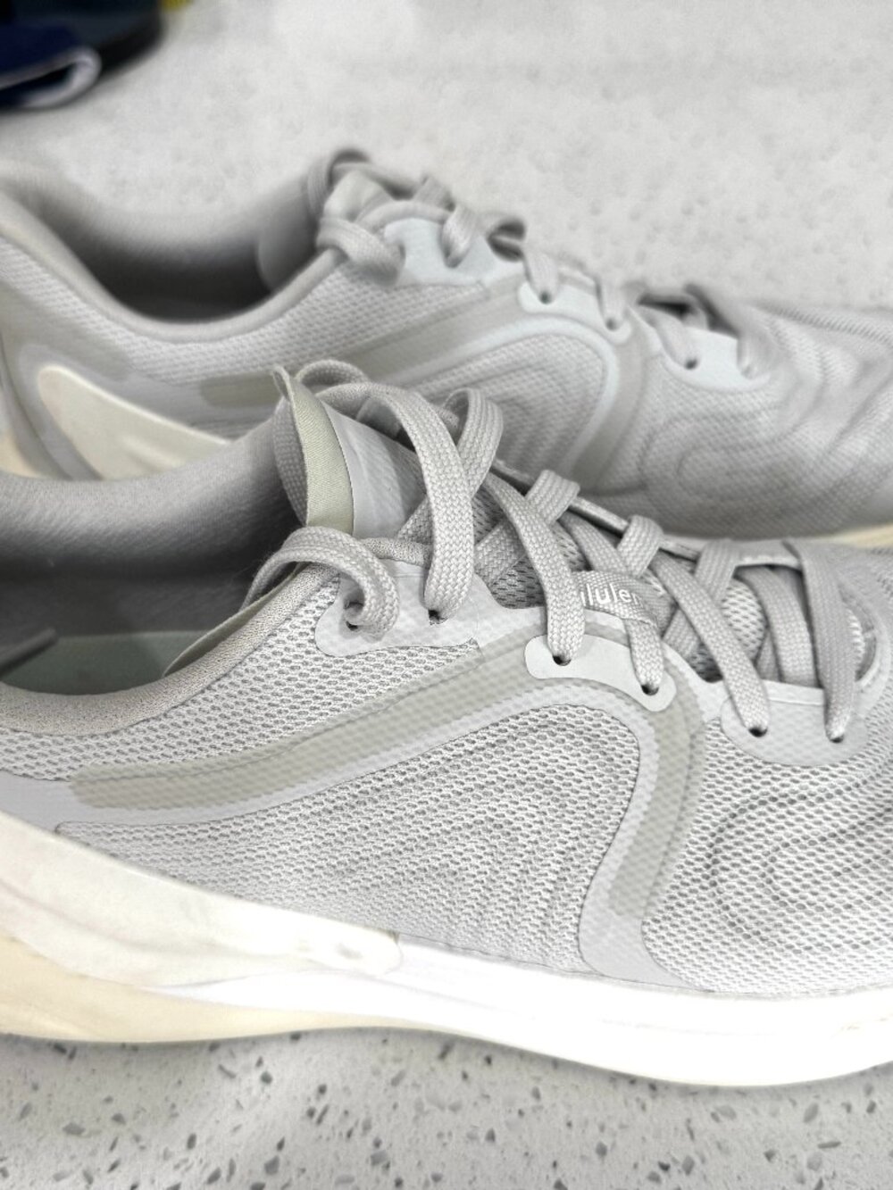 Lululemon Blissfeel 2 Running Shoe Size 11.5 Light Gray